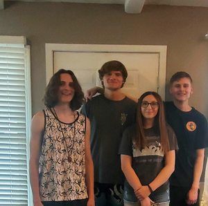 Meet your Posher, Deena